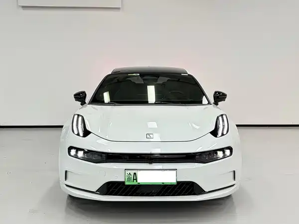 Zeekr 001 2022