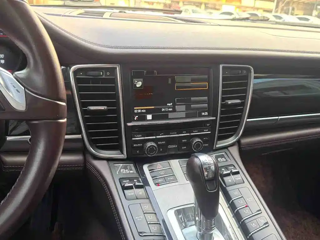 Porsche Panamera 2014 — фото 13