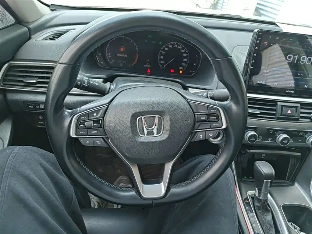 Honda Accord 2021 — фото 11