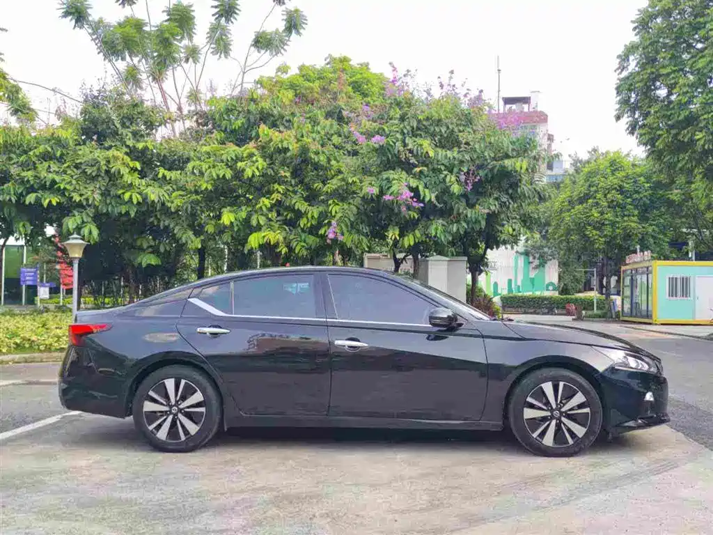 Nissan Teana 2021