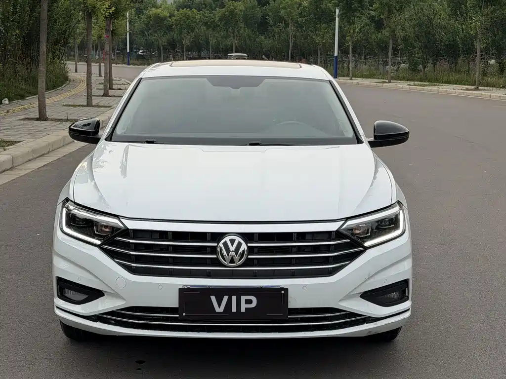 Volkswagen Sagitar 2021