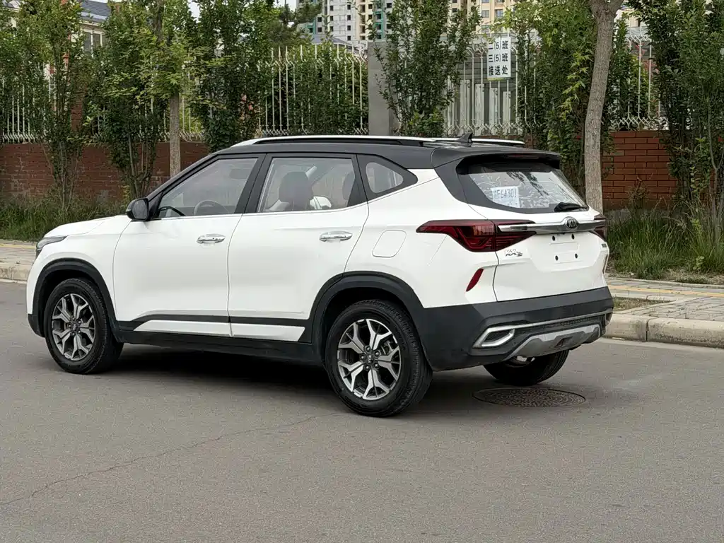 Kia KX3 Proud Running 2021