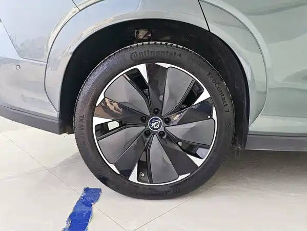 BYD Tang L 2025