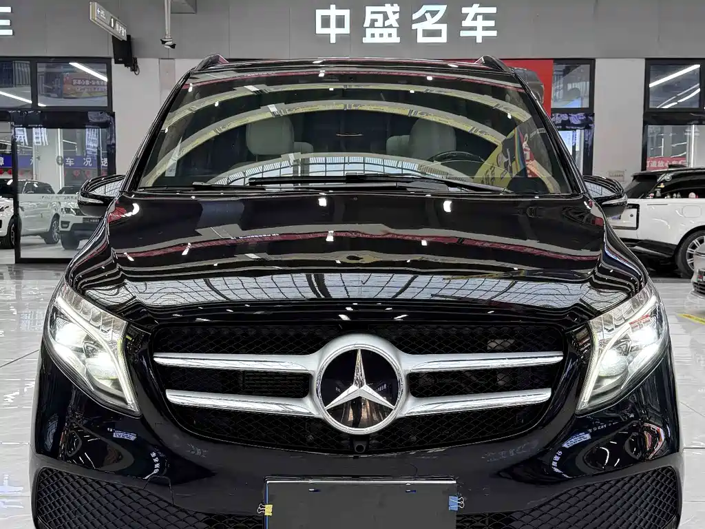 Mercedes-Benz V-Class 2021 — фото 2