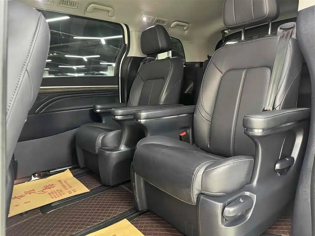 GAC Motor Trumpchi M8 2021 — фото 15