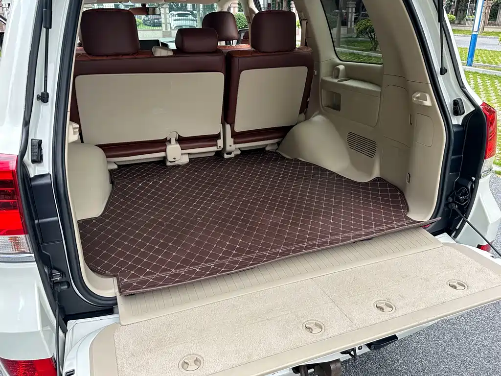 Toyota Land Cruiser 2019 — фото 24