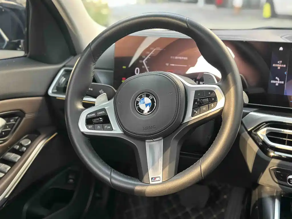 BMW 3 Series 2023 — фото 15