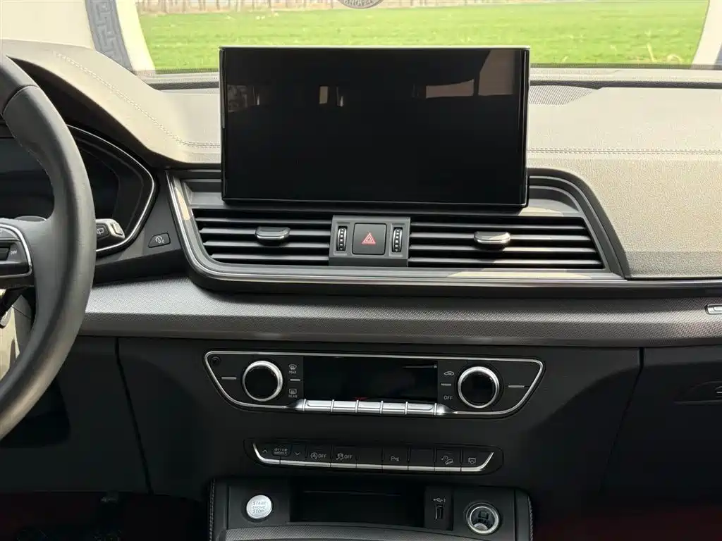 Audi Q5L 2022 — фото 36