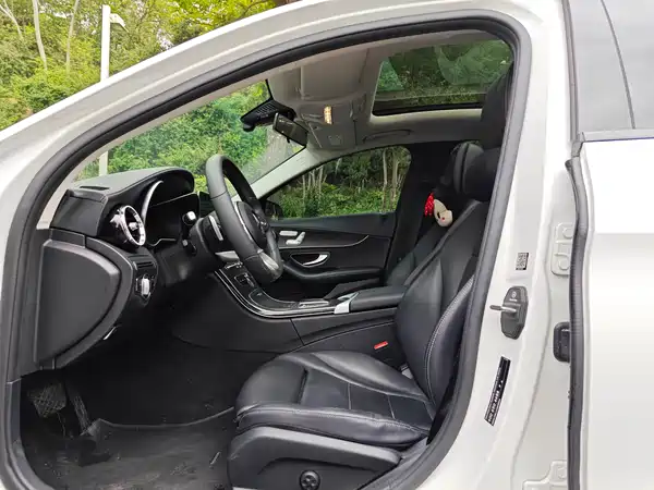 Mercedes-Benz C-Class 2021