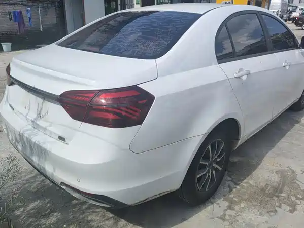 Geely Emgrand 2020