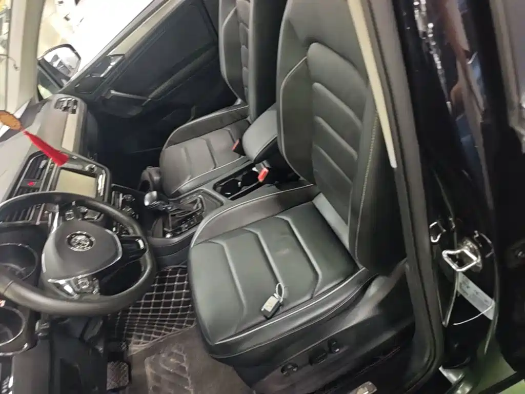 Volkswagen Tiguan L 2018 — фото 15