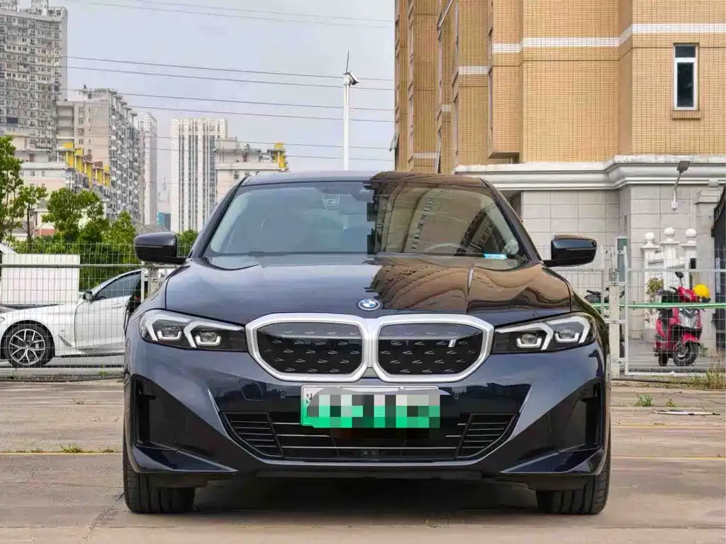BMW i3 2022 — фото 2