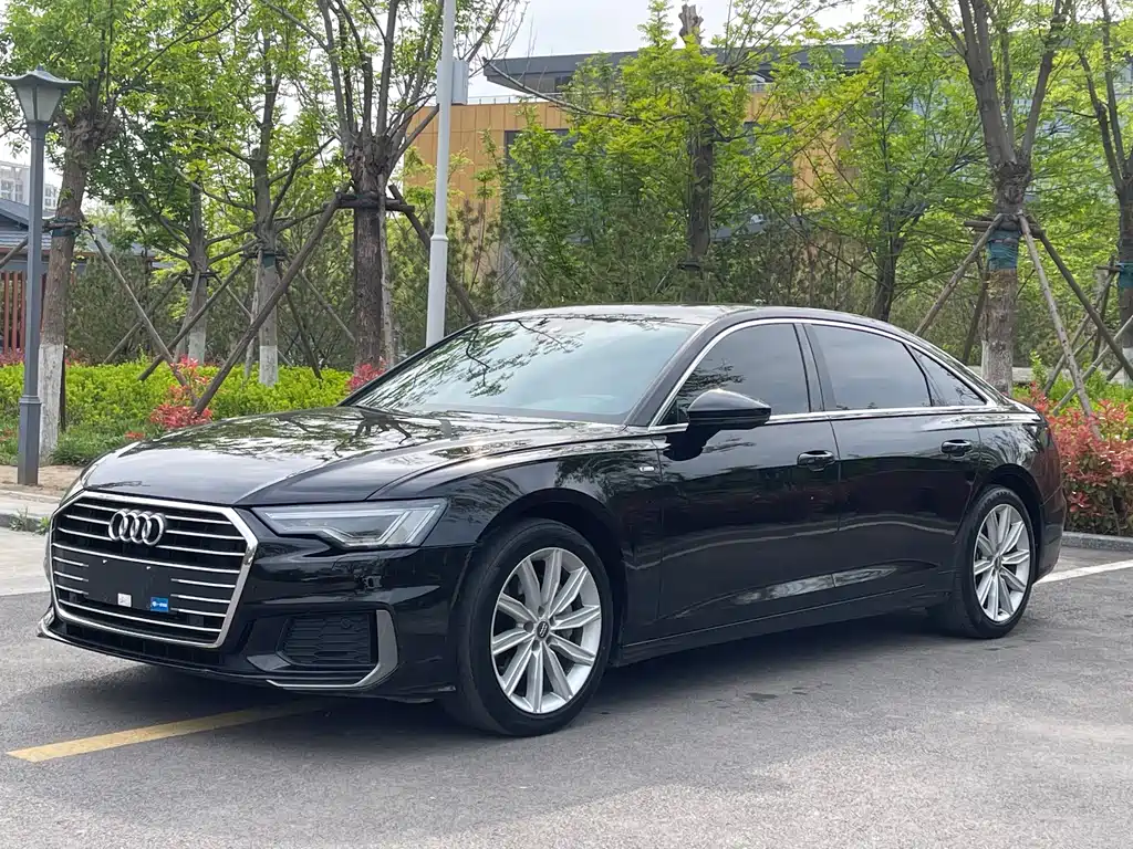 Audi A6L 2020 — фото 1