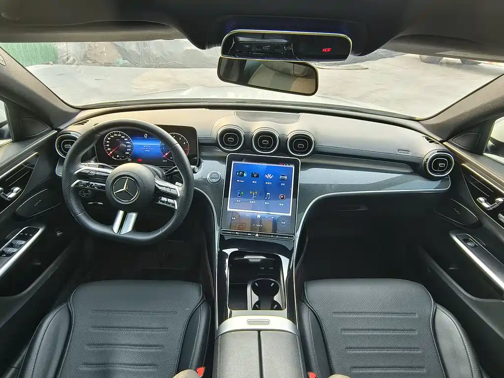 Mercedes-Benz C-Class 2023 — фото 9