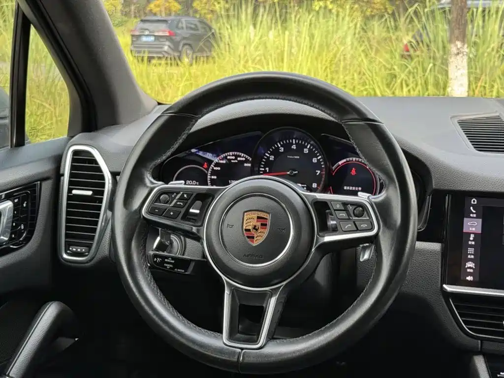Porsche Cayenne 2018 — фото 5