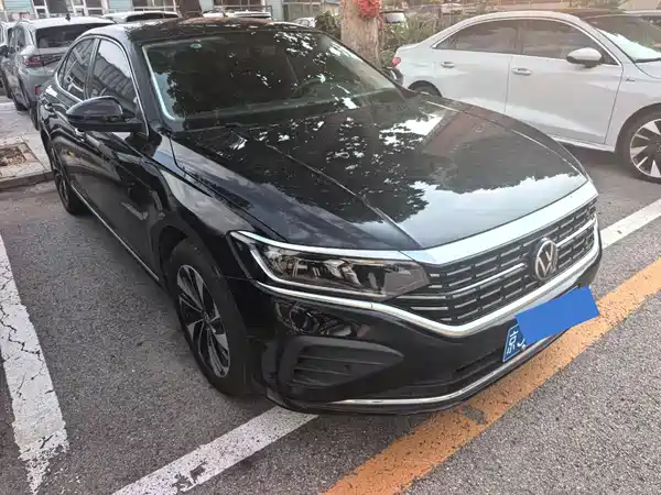 Volkswagen Passat 2024