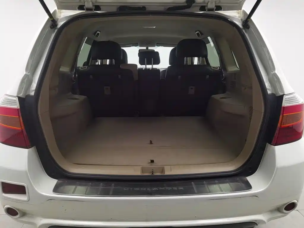 Toyota Highlander 2011 — фото 16