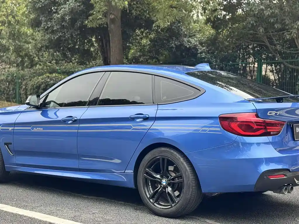 BMW 3 Series GT 2019 — фото 9