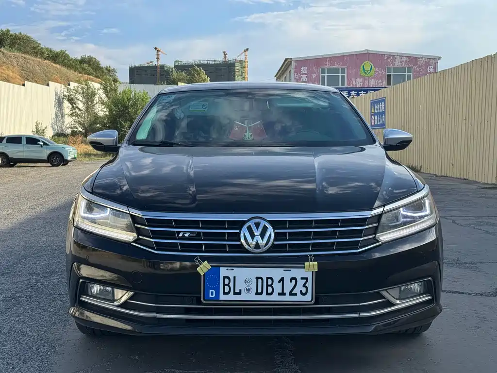 Volkswagen Passat 2018 — фото 2
