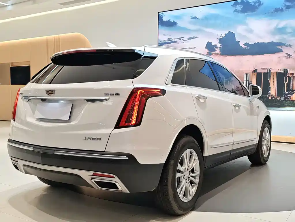 Cadillac XT5 2023 — фото 5