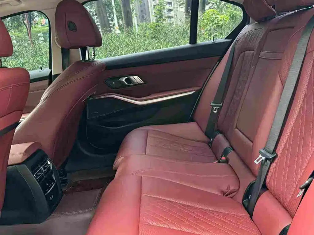 BMW 3 Series 2023 — фото 10