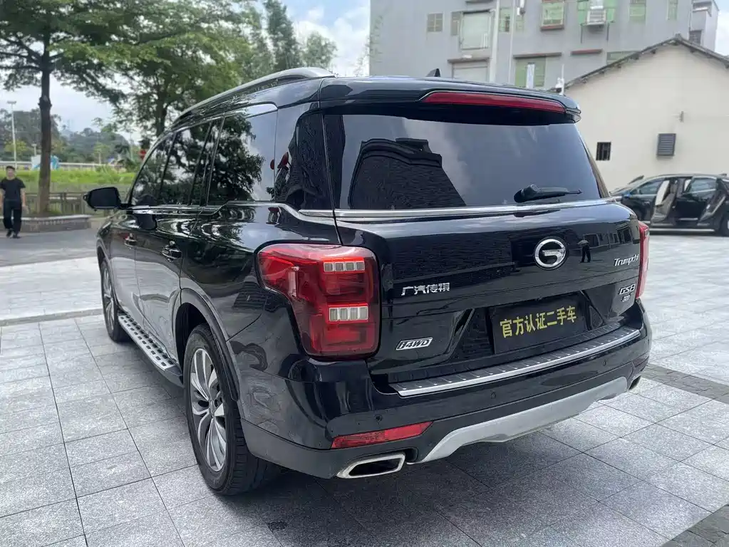 GAC Motor Trumpchi GS8 2017 — фото 6