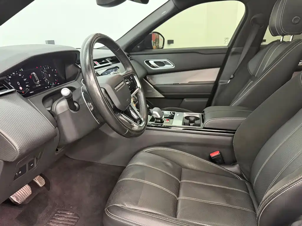 Land Rover Velar 2021