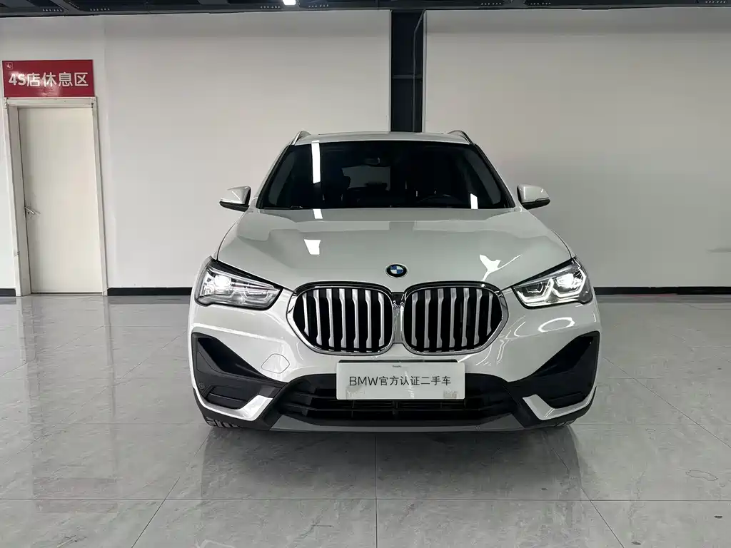 BMW X1 2022 — фото 2