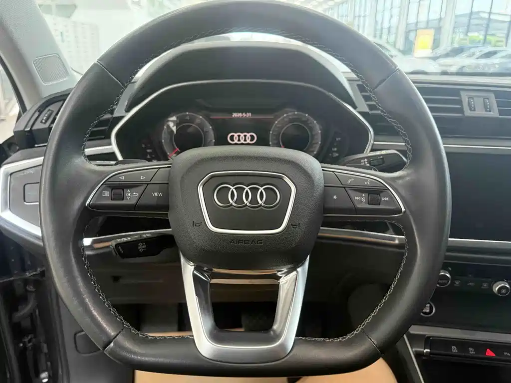 Audi Q3 2023 — фото 20