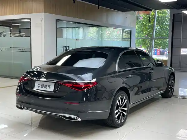 Mercedes-Benz S-Class 2022