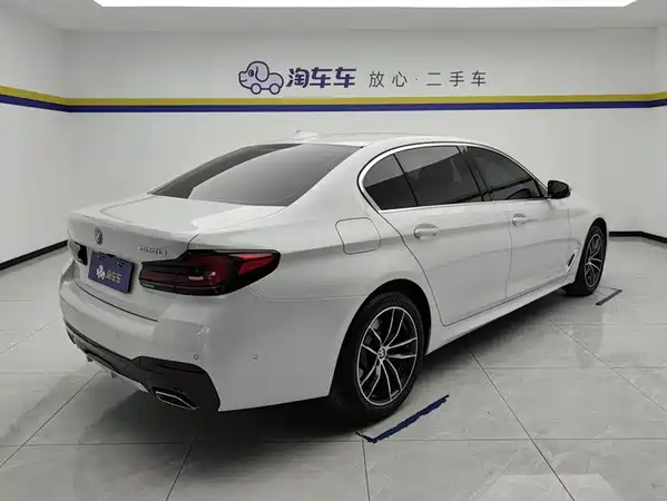 BMW 5 Series 2023