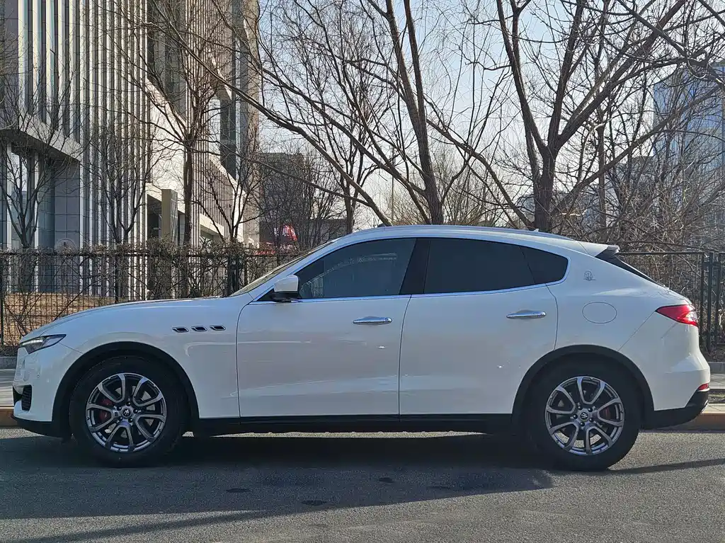 Maserati Levante 2020 — фото 2