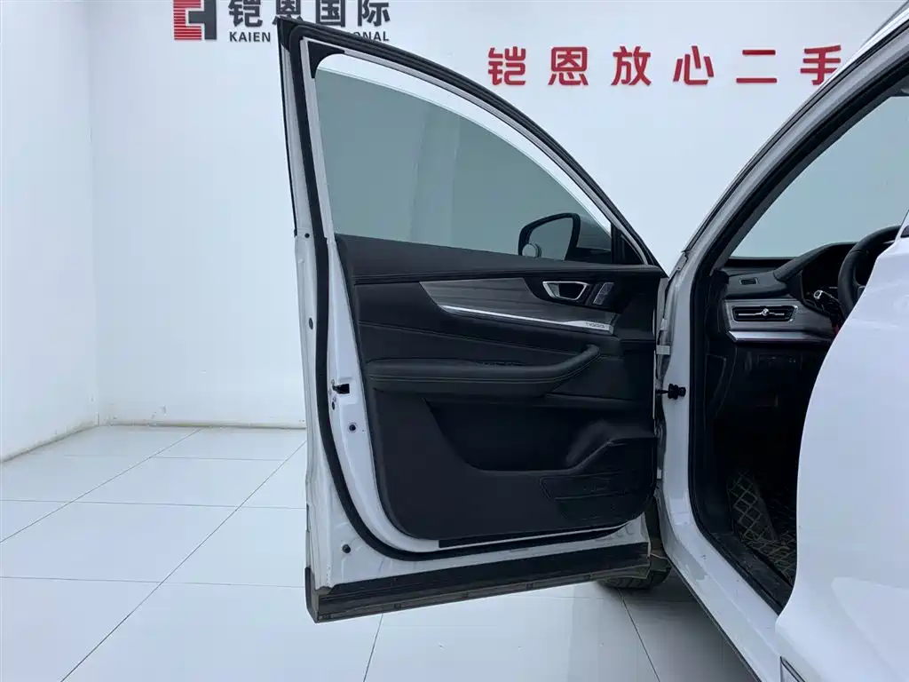 Chery Tiggo 8 2022 — фото 29