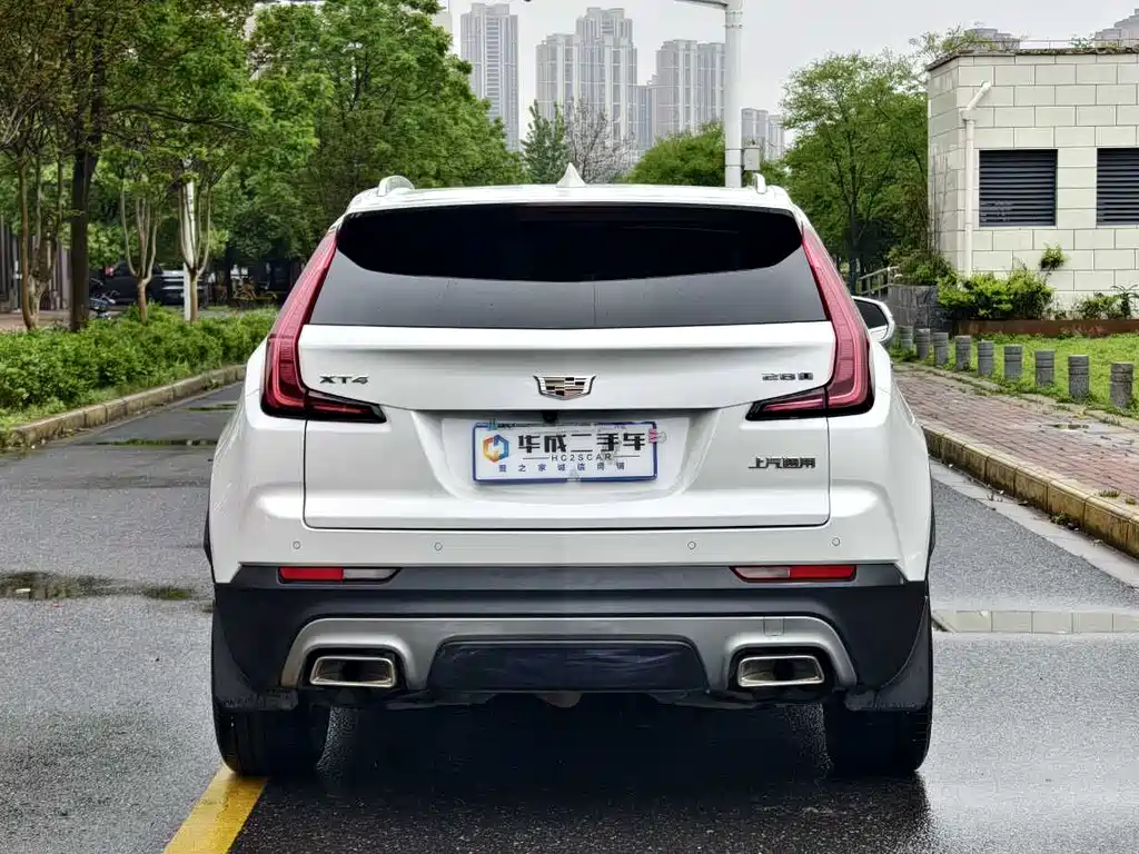 Cadillac XT4 2021 — фото 6