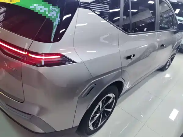 Aion Y 2025