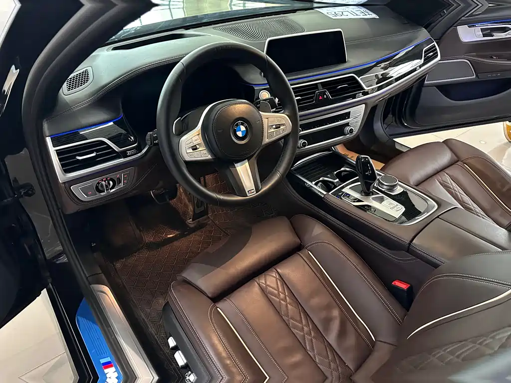 BMW 7 Series 2021 — фото 15