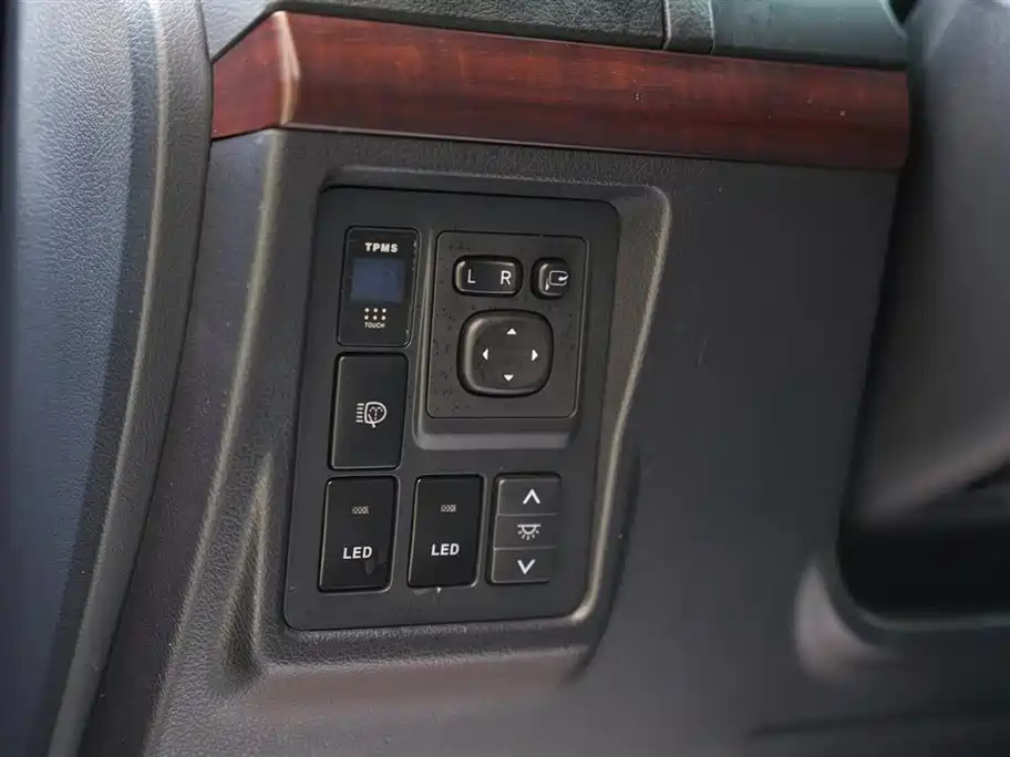 Toyota Prado 2017 — фото 20