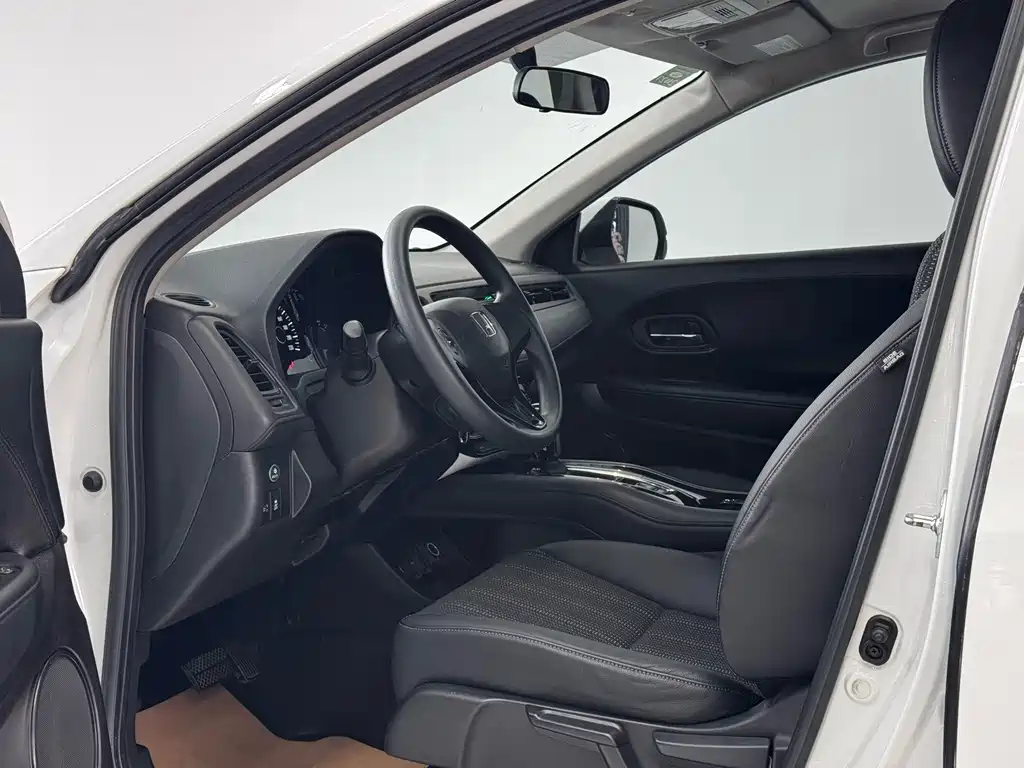 Honda Vezel 2016