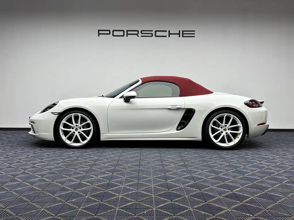 Porsche 718 2024 — фото 14