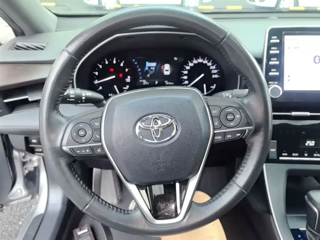 Toyota Avalon 2020 — фото 11