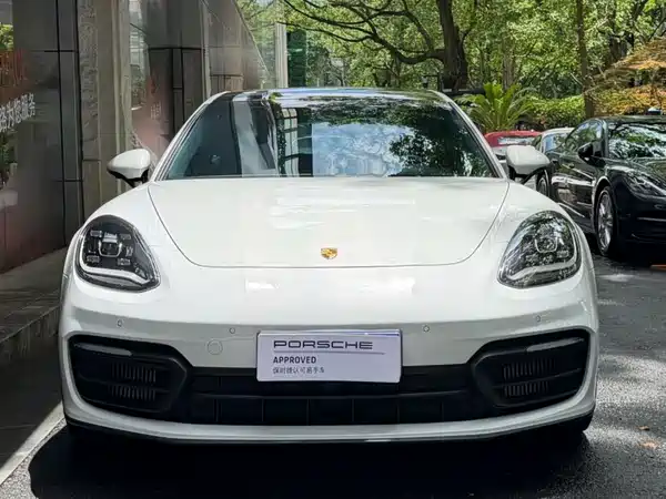 Porsche Panamera 2024