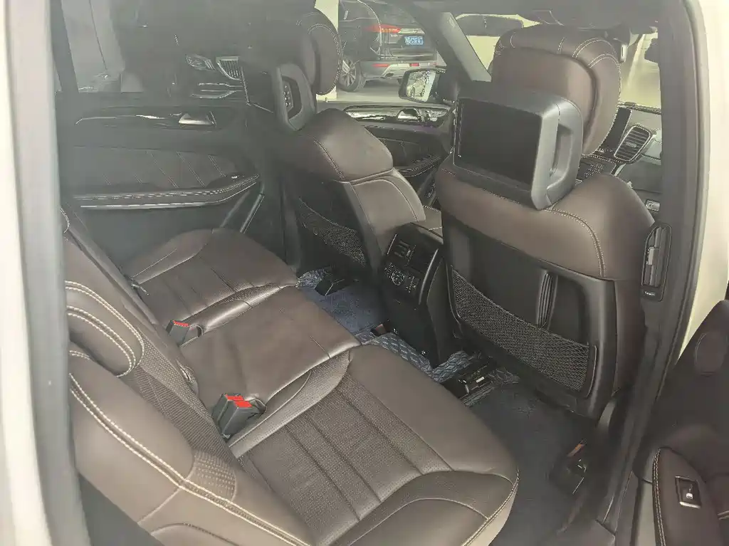 Mercedes-Benz GLS AMG 2018 — фото 4
