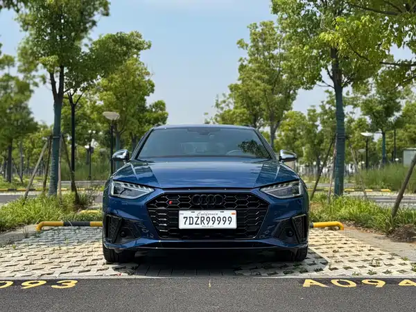 Audi S4 2025