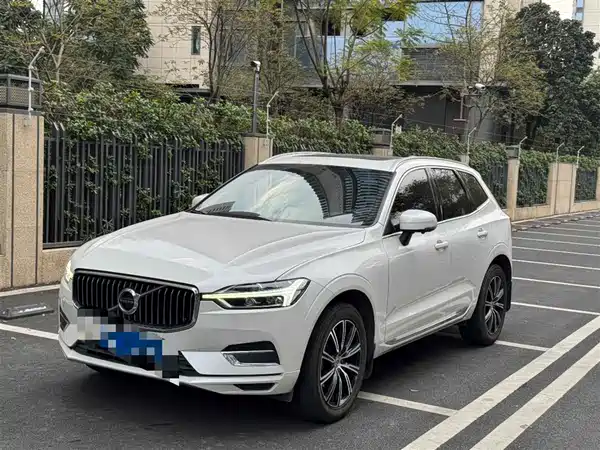 Volvo XC60 2021