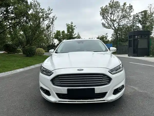 Ford Mondeo 2014
