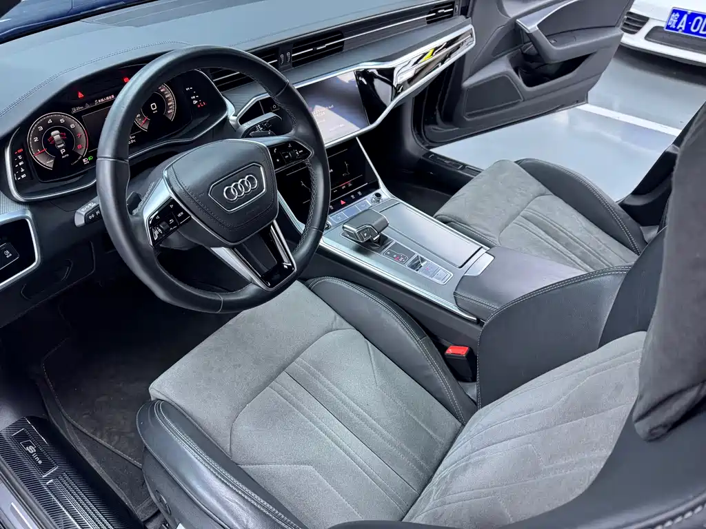 Audi A6L 2023
