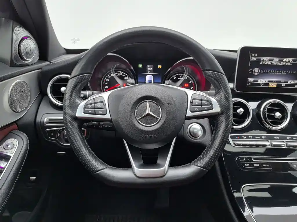 Mercedes-Benz C-Class 2018 — фото 11