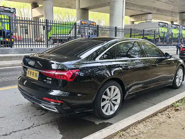 Audi A6L 2022
