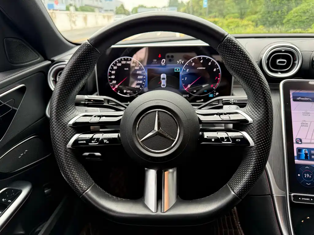 Mercedes-Benz C-Class 2023