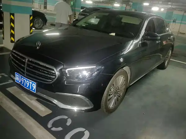 Mercedes-Benz E-Class 2023